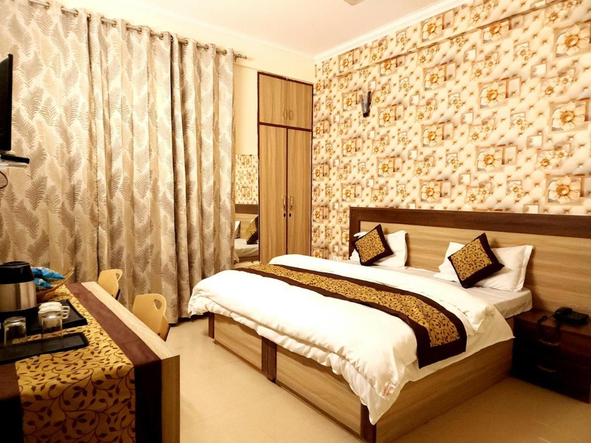 Hotel Sun Haven Greater Noida Exterior photo